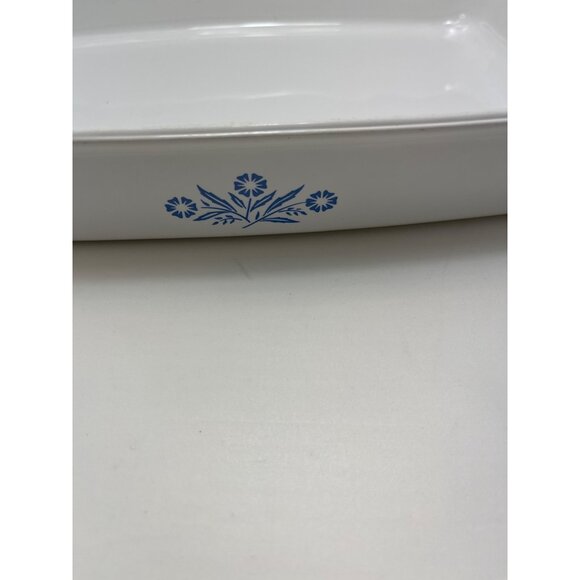 Vintage Corning Ware P-332 2.75 Qt Casserole Dish 12x7.5x2 White With Blue Flora - Picture 7 of 7